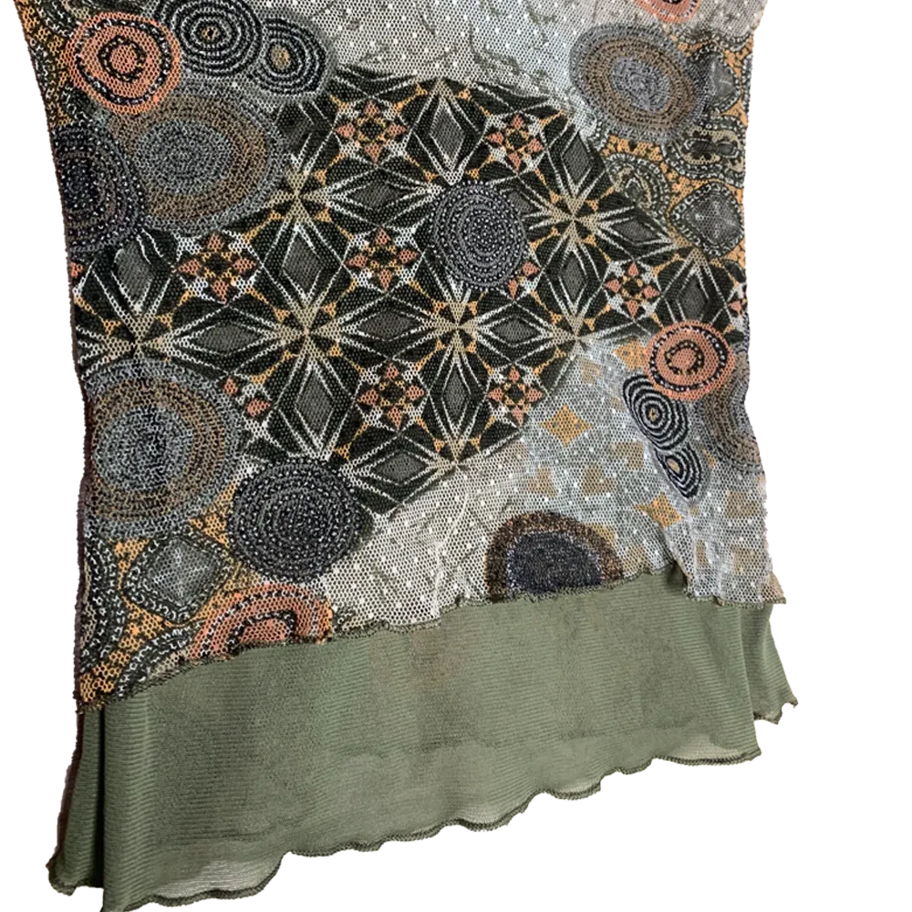 Patterned transparent mesh top - Image 3
