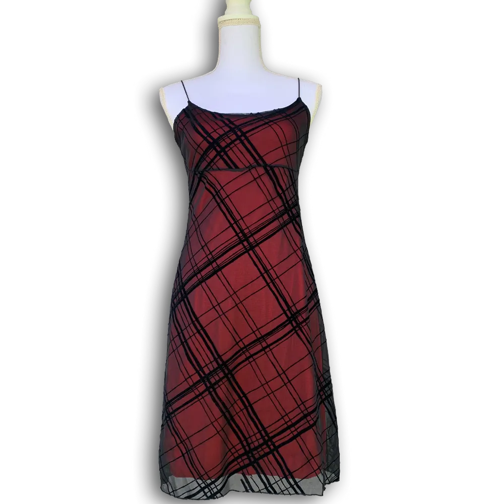 Robe rouge voile rayé goth vintage