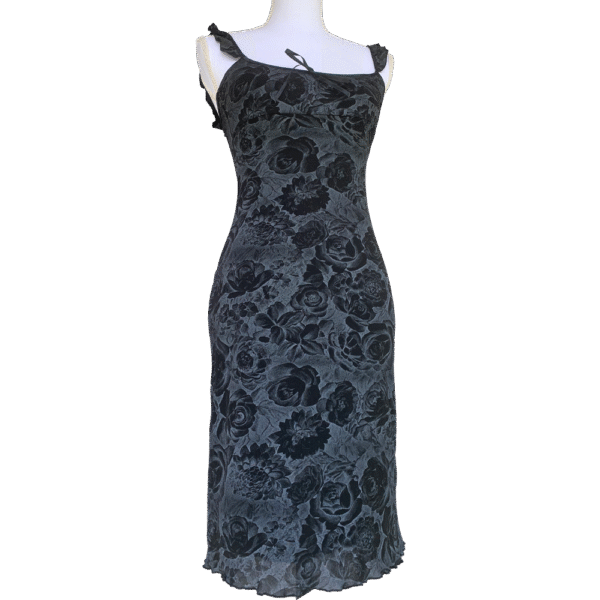 Robe grise motifs roses goth vintage