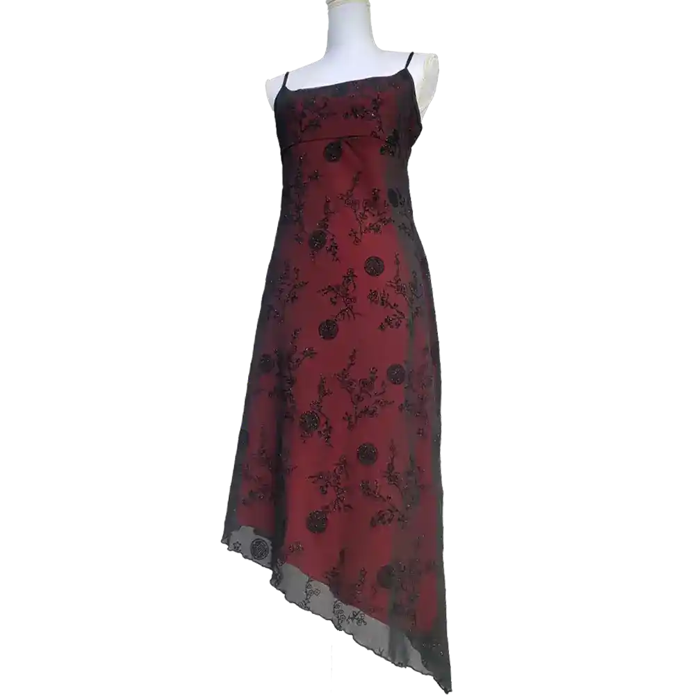 Robe rouge asymétrique fleurie goth – Image 2