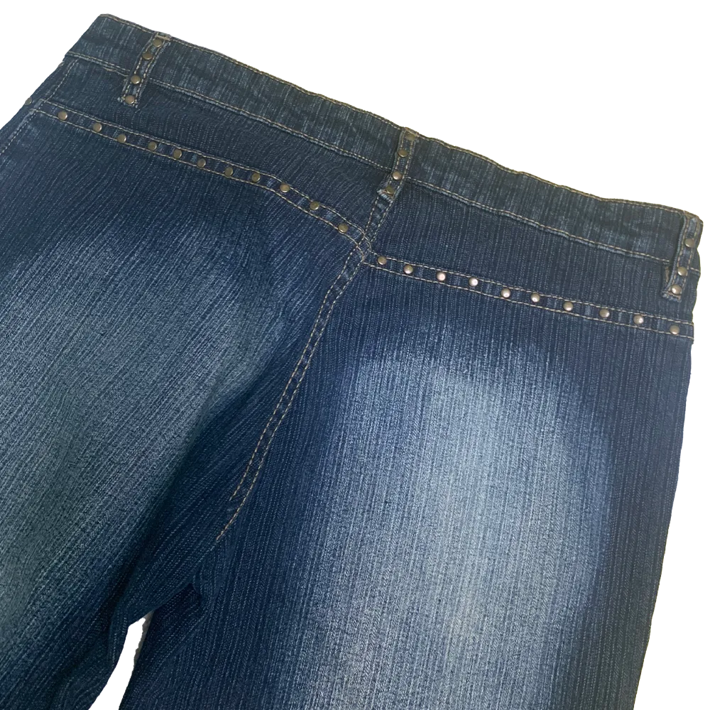 Jeanclous3