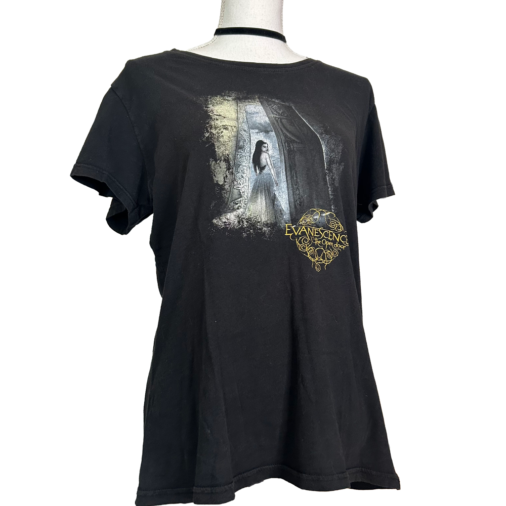 Dooropenshirt1